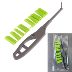 Kit for silicone sealing of internal tile corners